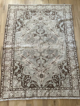 Load image into Gallery viewer, Vintage Persian 4’2” x 5’7”