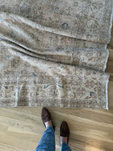 Load image into Gallery viewer, Vintage Turkish 7’2” x 10’7”