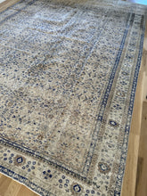Load image into Gallery viewer, Vintage Kayseri 8’4” x 12’3”