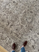 Load image into Gallery viewer, Vintage Tabriz 9’11” x 12’9”