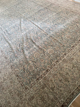 Load image into Gallery viewer, Vintage Doroksh 9’6” x 13’7”