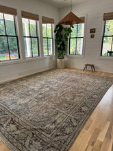 Load image into Gallery viewer, Antique Mahal 10’2” x 13’5”