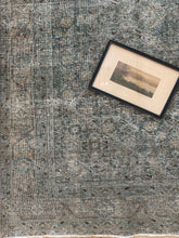 Load image into Gallery viewer, Antique Tabriz 4’6” x 5’9”