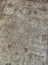 Load image into Gallery viewer, Antique Malayer 2’6” x 8’6”