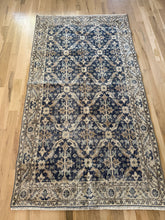 Load image into Gallery viewer, Vintage Turkish 3’9” x 6’11”