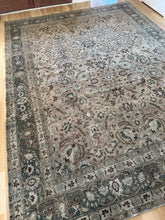 Load image into Gallery viewer, Antique Mahal 8’2” x 11’