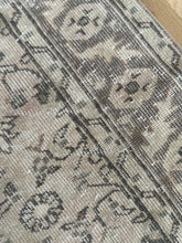 Load image into Gallery viewer, Vintage Turkish 3’4” x 10’11”