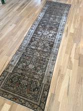Load image into Gallery viewer, Antique Malayer 2’6” x 9’6”