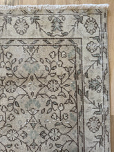 Load image into Gallery viewer, Vintage Turkish 3’7” x 6’10”