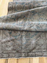 Load image into Gallery viewer, Antique Malayer 3’ x 13’