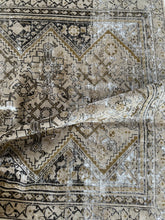 Load image into Gallery viewer, Vintage Persian 3’9” x 6’1”