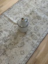 Load image into Gallery viewer, Vintage Turkish 2’7” x 6’2”