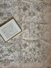 Load image into Gallery viewer, Vintage Turkish 5’10” x 9’3”