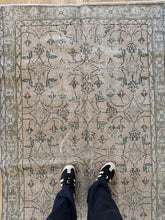 Load image into Gallery viewer, Vintage Turkish 3’9” x 6’11”
