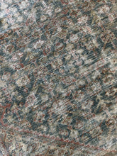 Load image into Gallery viewer, Antique Mahal 7’10” x 10’3”