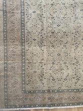 Load image into Gallery viewer, Vintage Kayseri 8’10” x 12’7”