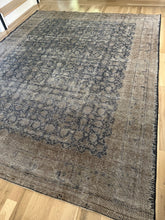 Load image into Gallery viewer, Antique Isparta 8’ x 10’3”