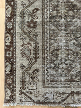 Load image into Gallery viewer, Antique Malayer 3’11” x 6’3”