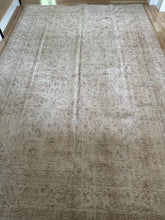 Load image into Gallery viewer, {ON HOLD} Vintage Turkish 9’ x 11’8”