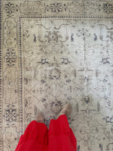 Load image into Gallery viewer, Vintage Turkish 7’ x 10’7”