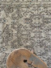 Load image into Gallery viewer, Vintage Turkish 7’2” x 9’8”