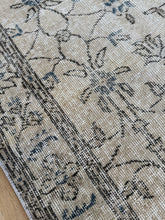 Load image into Gallery viewer, {ON HOLD} Vintage Turkish 3’8” x 6’10”