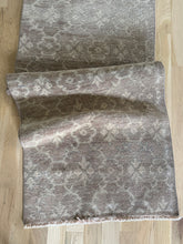 Load image into Gallery viewer, Vintage Turkish 2’5” x 9’1”