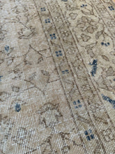 Load image into Gallery viewer, Vintage Turkish 8’2” x 12’3”