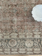 Load image into Gallery viewer, Vintage Turkish 7’6” x 11’
