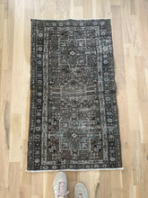 Load image into Gallery viewer, Antique Heriz 2’3” x 3’11”