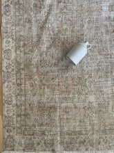 Load image into Gallery viewer, Vintage Turkish 7’9” x 12’1”