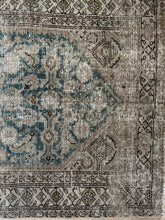 Load image into Gallery viewer, Antique Malayer 3’1” x 15’9”