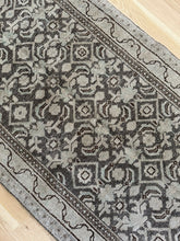 Load image into Gallery viewer, Vintage Mahal 3’1” x 10’