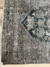 Load image into Gallery viewer, Antique Malayer 3’ x 13’7”