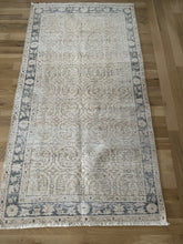 Load image into Gallery viewer, Vintage Turkish 3’4” x 6’3”
