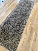 Load image into Gallery viewer, Vintage Mahal 3’3” x 10’2”