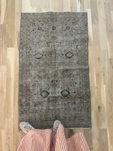 Load image into Gallery viewer, Antique Tabriz 2’7” x 4’4”