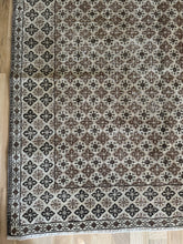 Load image into Gallery viewer, Vintage Turkish 4’6” x 7’