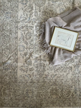 Load image into Gallery viewer, Vintage Turkish 8’2” x 11’11”