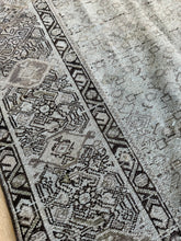 Load image into Gallery viewer, Antique Malayer 4’8” x 6’6”