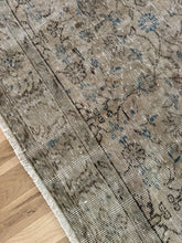 Load image into Gallery viewer, Vintage Turkish 7’5”x 10’11”