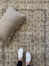 Load image into Gallery viewer, Vintage Turkish 3’3” x 6’10”