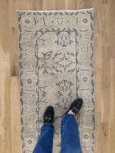 Load image into Gallery viewer, Vintage Turkish 2’3” x 6’11”