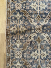 Load image into Gallery viewer, Vintage Turkish 2’11” x 6’6”