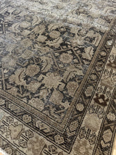 Load image into Gallery viewer, Antique Malayer 4’2” x 5’10”