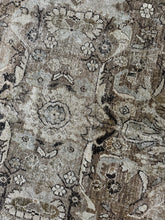 Load image into Gallery viewer, Antique Mahal 7’2” x 10’3”