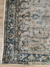 Load image into Gallery viewer, Vintage Turkish 5’ x 7’8”