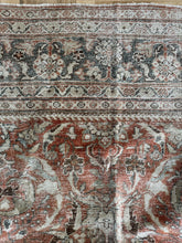 Load image into Gallery viewer, Antique Mahal 10’10” x 12’