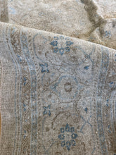 Load image into Gallery viewer, Antique Tabriz 9’10” x 12’8”