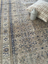 Load image into Gallery viewer, Vintage Kayseri 8’4” x 12’3”